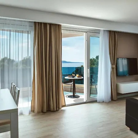 City Beach Makarska 公寓